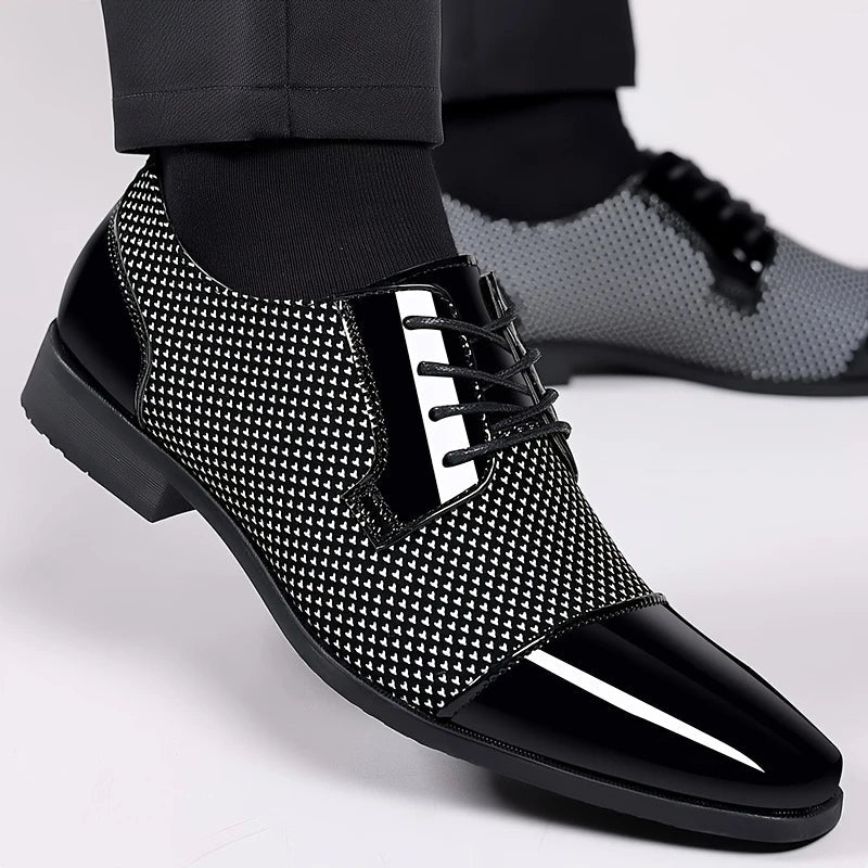 Stylish Geometric Textured Oxford Shoes for Modern Men 0