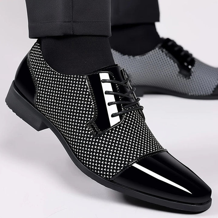Stylish Geometric Textured Oxford Shoes for Modern Men 0