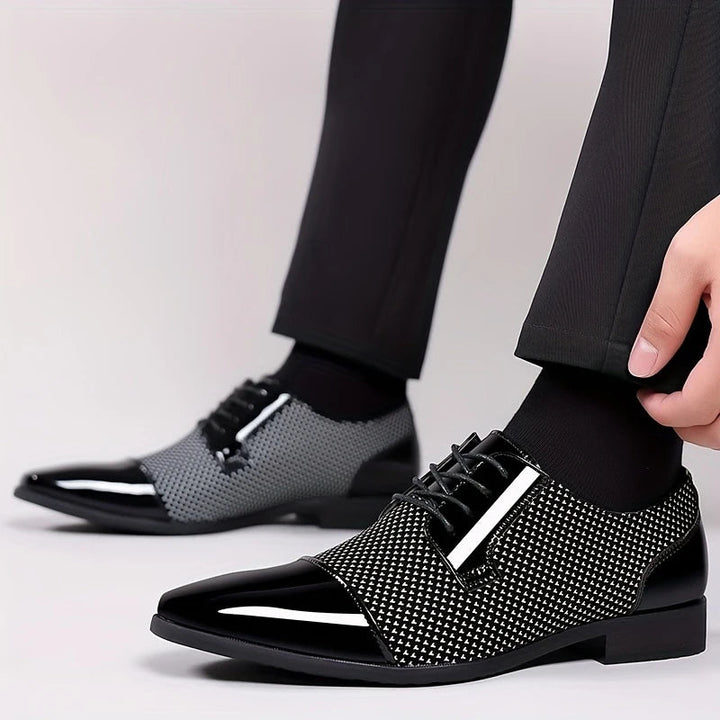 Stylish Geometric Textured Oxford Shoes for Modern Men 1