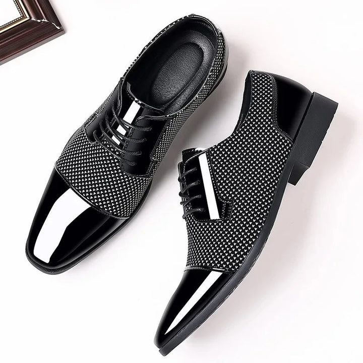 Stylish Geometric Textured Oxford Shoes for Modern Men 2