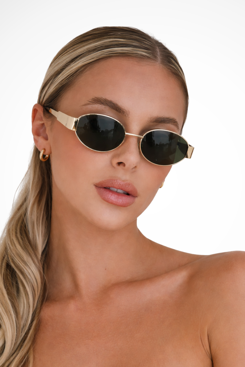 Stylish Women Oval Metal Frame Sunglasses with Dark Tinted Lenses 1