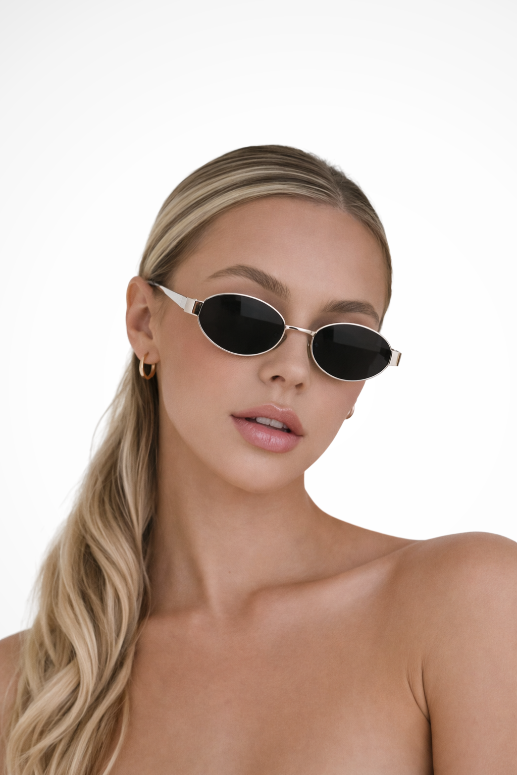 Stylish Women Oval Metal Frame Sunglasses with Dark Tinted Lenses 5