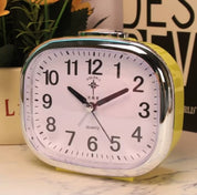 Mechanical alarm clock without ticking