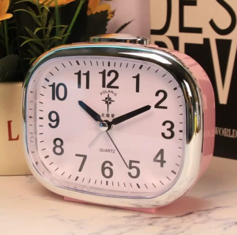 Mechanical alarm clock without ticking