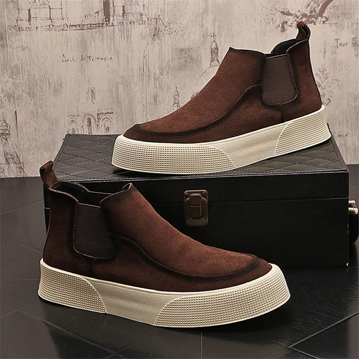 Women's Black Chelsea Boots with Structured Sole for Everyday Style 3