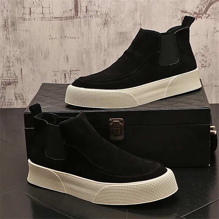 Women's Black Chelsea Boots with Structured Sole for Everyday Style 5