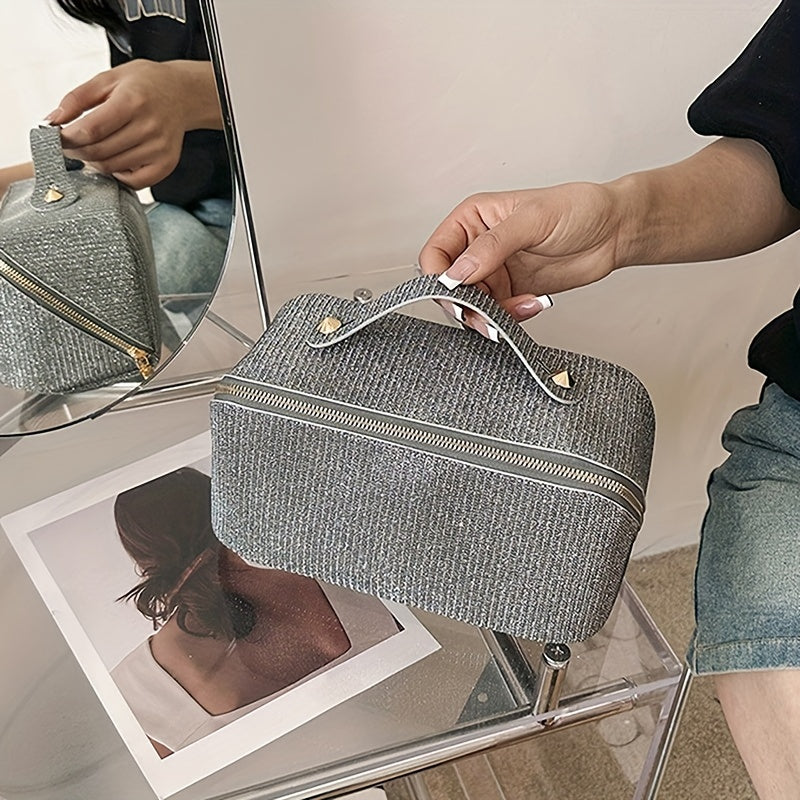 Luna | Elegant and Practical Makeup Bag for Traveling