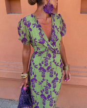 Camila | Naisten mekko modernilla designilla
