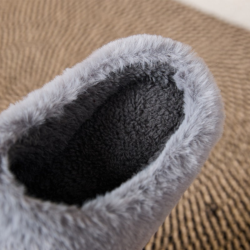 Warm slip-on slippers for men | Soft and comfortable slippers