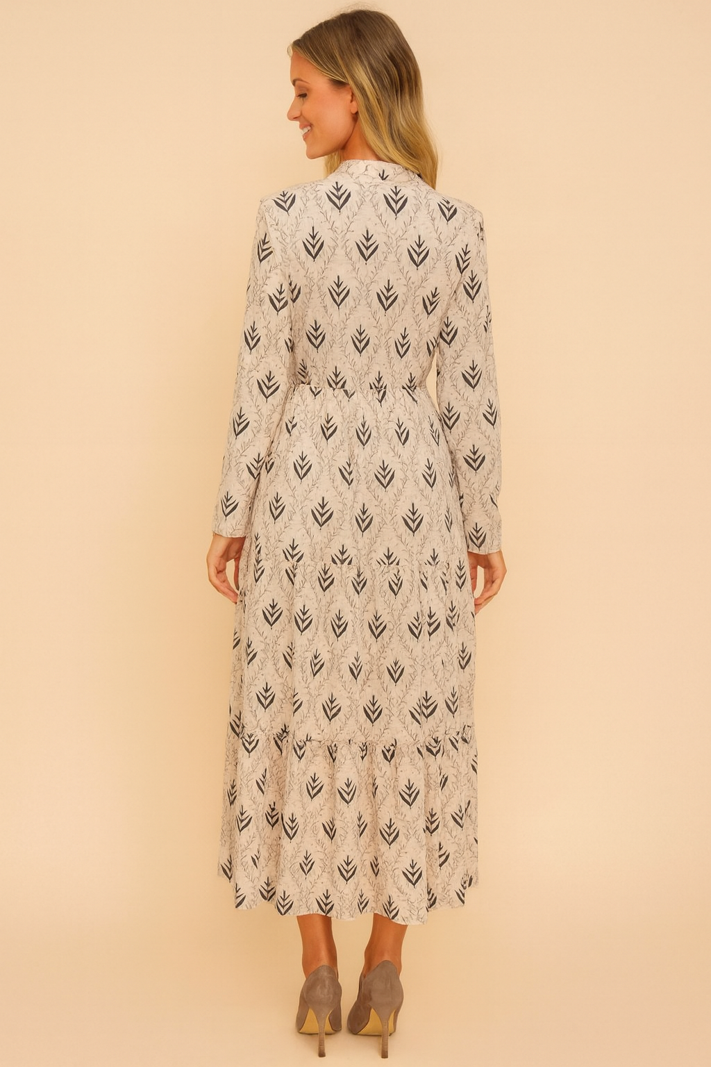 Amelie | Elegantti ja mukava keväinen maksimekko