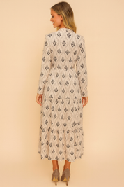 Amelie | Elegantti ja mukava keväinen maksimekko